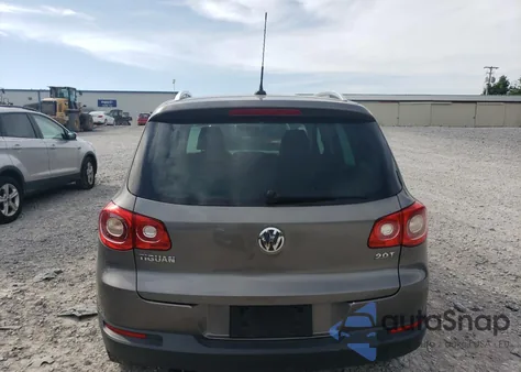 2009 Volkswagen Tiguan S из США, поврежденный, VIN WVGAV75N39W003838